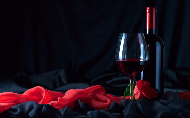 Wine bottle rose stilllife romantic free wallpaper for desktop - medium preview image
