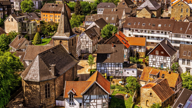 Heidelberg medieval brick cityscape tiltshift free wallpaper for desktop - medium preview image