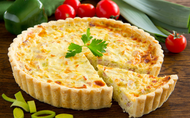 Quiche missing piece vegetables knife free wallpaper for desktop - medium preview image