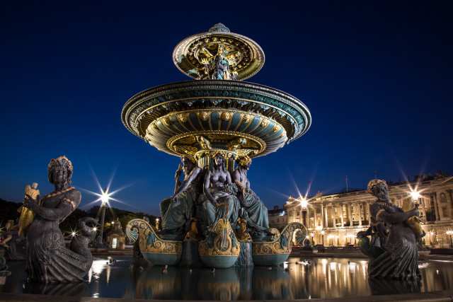 Cherryl fountain statues night lights free wallpaper for desktop - medium preview image