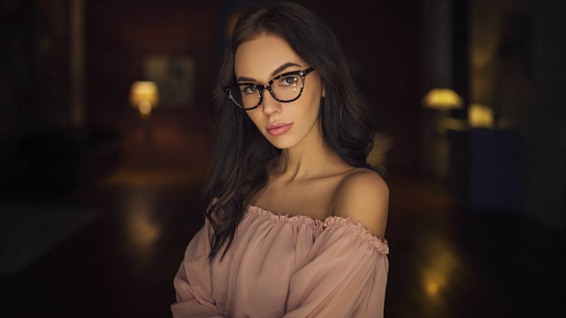 Woman glasses pinktop darkroom bokeh free wallpaper for desktop - medium preview image