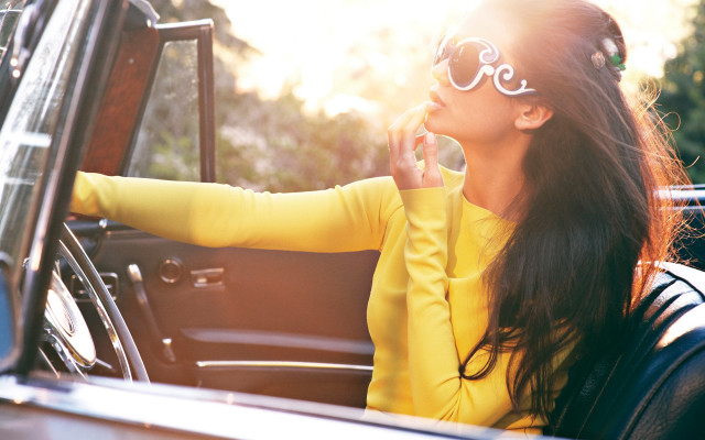 Woman yellow shirt sunglasses car #3 free wallpaper for desktop - medium preview image