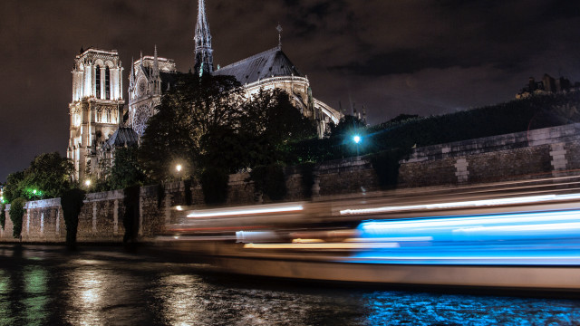Cathedral clock tower night longexposure free wallpaper for desktop - medium preview image