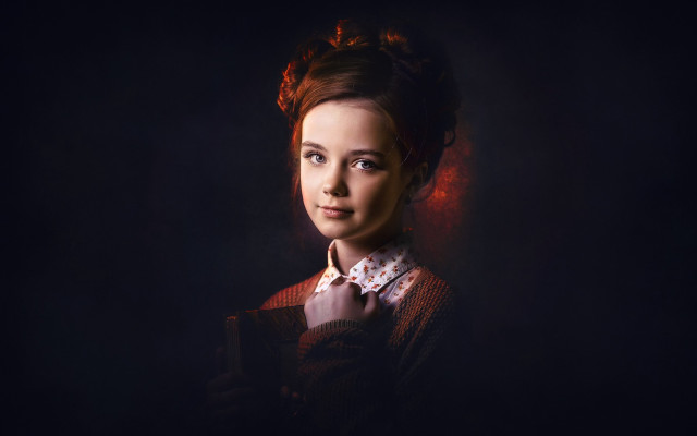 Woman tie sweater dark background free wallpaper for desktop - medium preview image