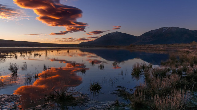 Lake mountains forest sunset fire free wallpaper for desktop - medium preview image