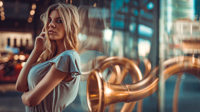 Woman fence cellphone dress necklace free wallpaper for desktop - medium preview image