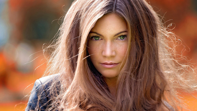 Woman greeneyes serious portrait blonde free wallpaper for desktop - medium preview image