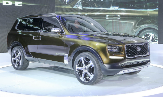 Black suv showroom large screen free wallpaper for desktop - medium preview image