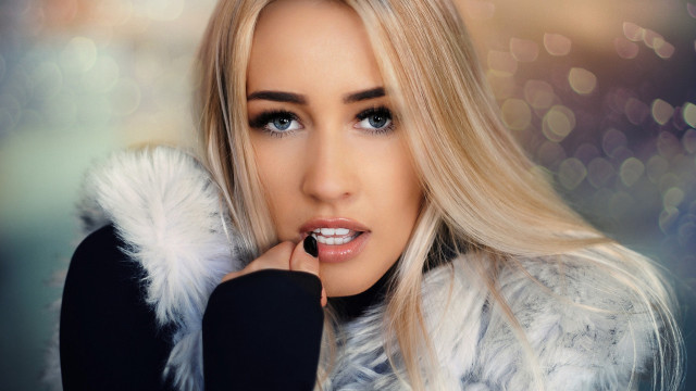 Black white fur coat portrait free wallpaper for desktop - medium preview image