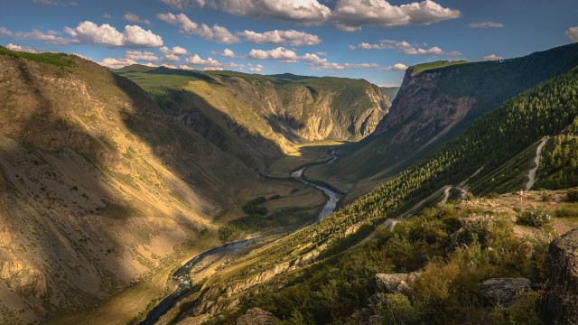 Valley river mountains clouds beach free wallpaper for desktop - medium preview image