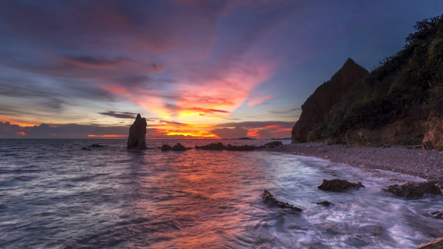 Sunset rocky beach bridge city free wallpaper for desktop - medium preview image
