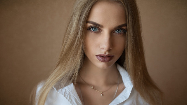 Elina karimova blonde blue eyes #3 free wallpaper for desktop - medium preview image