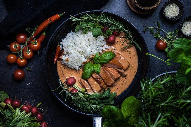 Plate meat rice vegetables tomatoes free wallpaper for desktop - medium preview image