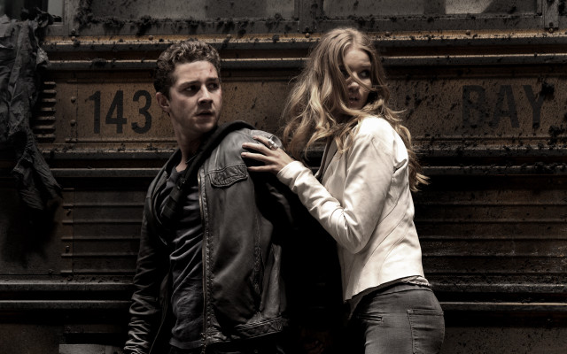 Man woman train sign neo free wallpaper for desktop - medium preview image