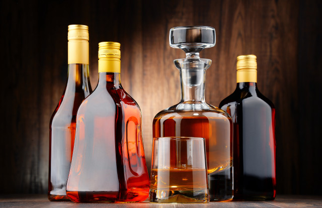 Liquor bottles wine glass still free wallpaper for desktop - medium preview image