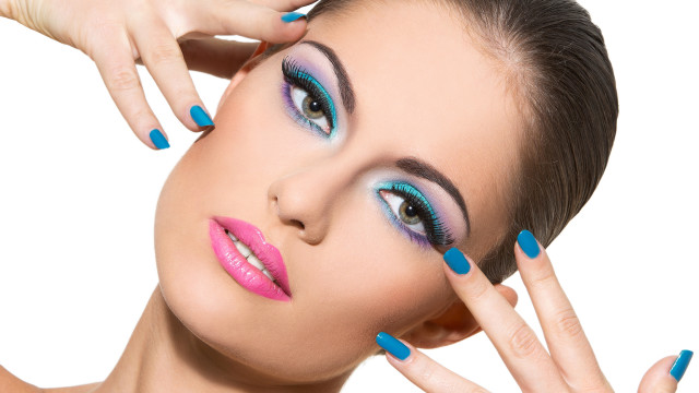 Blue pink makeup nails hatsune free wallpaper for desktop - medium preview image
