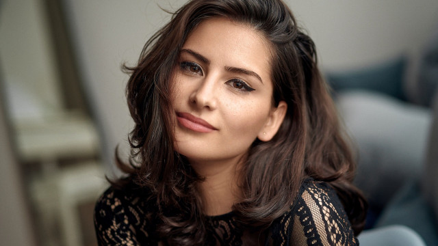 Ayshia taskin long hair black #2 free wallpaper for desktop - medium preview image