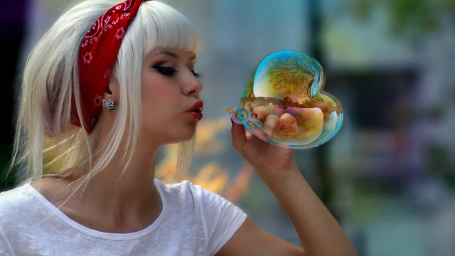 Woman redheadband bubbles heart surreal free wallpaper for desktop - medium preview image