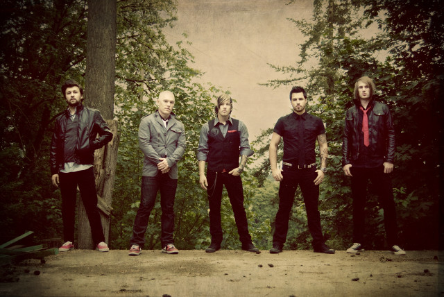 Men standing together trees bushes free wallpaper for desktop - medium preview image