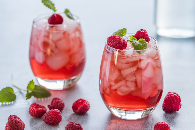 Raspberry ice glasses water berry free wallpaper for desktop - medium preview image