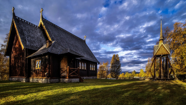 Wooden church thatched roof steeple free wallpaper for desktop - medium preview image