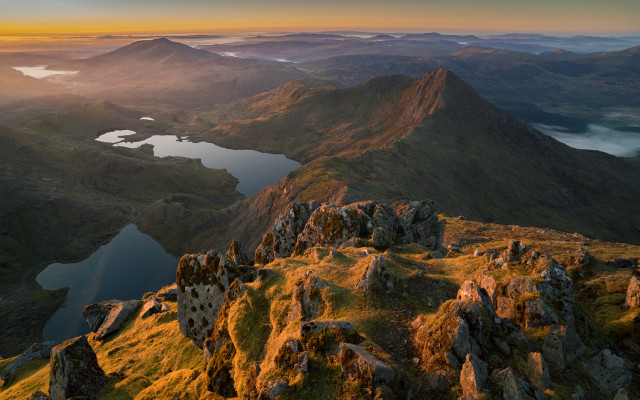 Mountain lake sunset cliff cloud free wallpaper for desktop - medium preview image