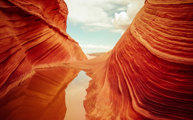 Narrow river canyon desert clouds free wallpaper for desktop - medium preview image