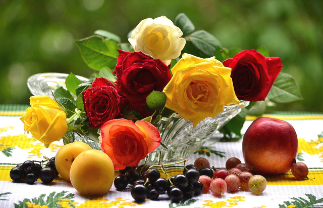 Vase roses fruit folk art free wallpaper for desktop - medium preview image