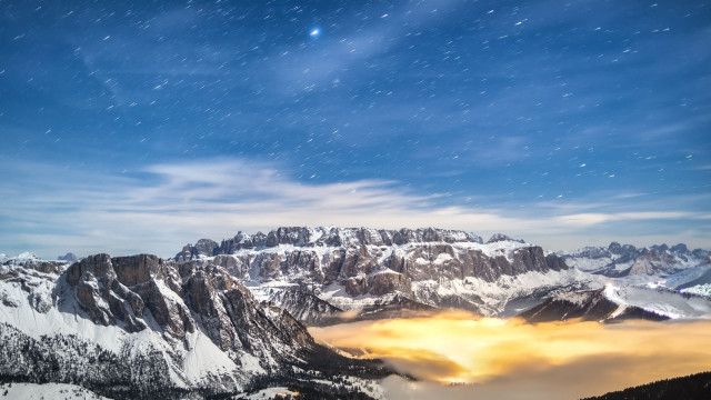 Mountain range snowy sky stars free wallpaper for desktop - medium preview image