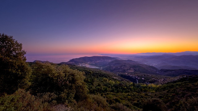 Sunset mountain range city lake free wallpaper for desktop - medium preview image