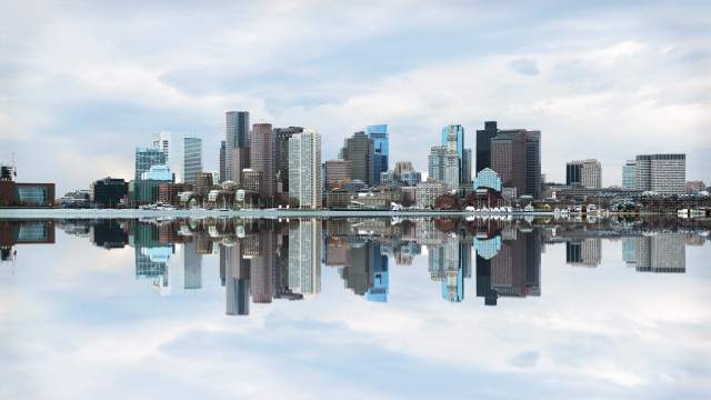 City skyline lake reflection cloudy free wallpaper for desktop - medium preview image