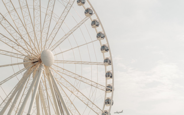 Ferris wheel people plane park free wallpaper for desktop - medium preview image
