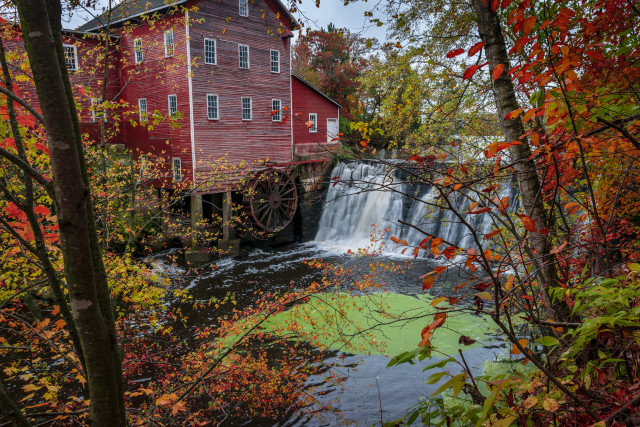 Red mill waterfall autumn leaves free wallpaper for desktop - medium preview image
