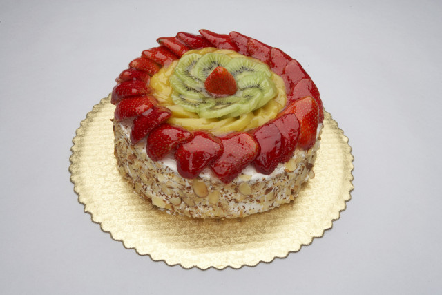 Pastel rococo fruit cake plate free wallpaper for desktop - medium preview image