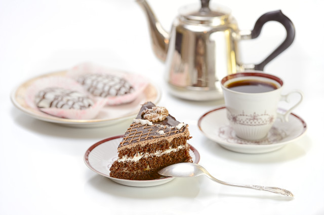 Cake plate spoon coffee saucer free wallpaper for desktop - medium preview image