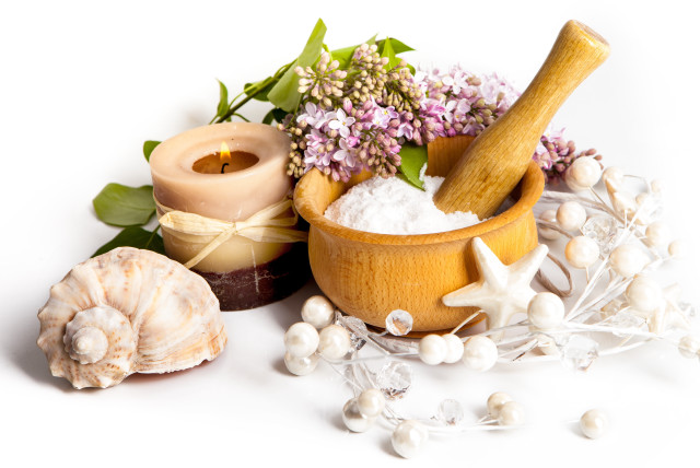 Wooden bowl sea salt candle free wallpaper for desktop - medium preview image