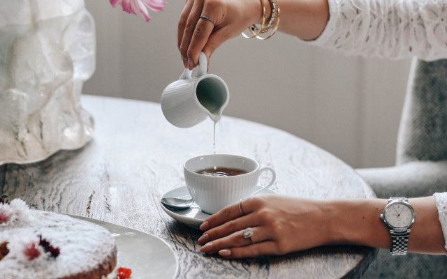 Woman tea pouring cake flower free wallpaper for desktop - medium preview image