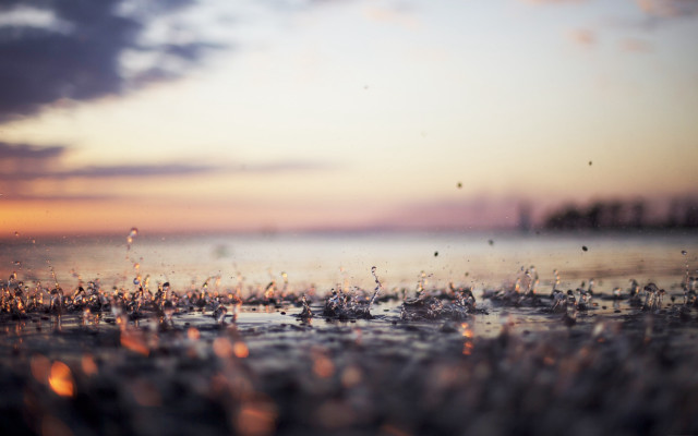 Sunset water droplets sky clouds free wallpaper for desktop - medium preview image