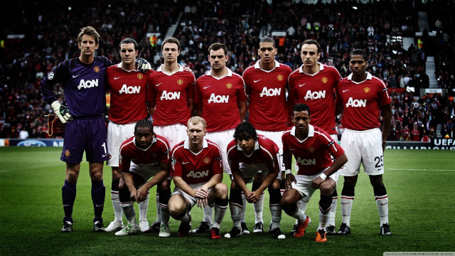 Men soccer field grass group #2 free wallpaper for desktop - medium preview image