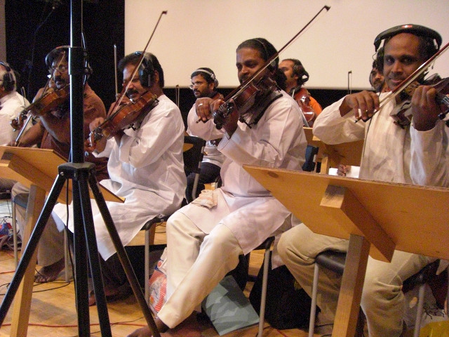 People playing instruments room microphone #2 free wallpaper for desktop - medium preview image