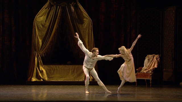 Couple dance pose stage arm free wallpaper for desktop - medium preview image