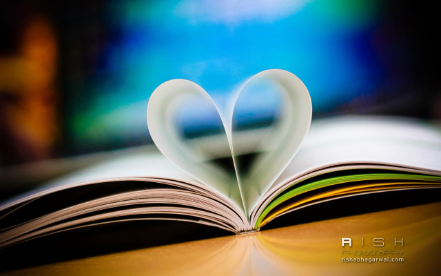Book heart pages table art free wallpaper for desktop - medium preview image