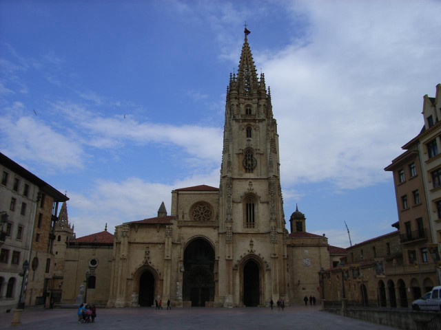 Cathedral clock tower city square #2 free wallpaper for desktop - medium preview image