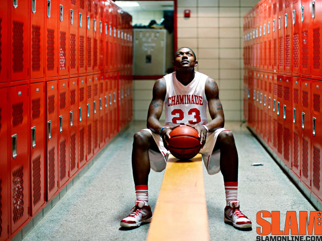 Man bench basketball locker room free wallpaper for desktop - medium preview image