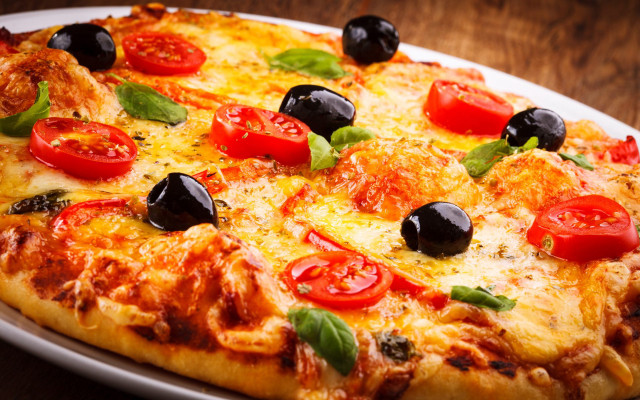 Pizza tomatoes olives cheese wooden free wallpaper for desktop - medium preview image