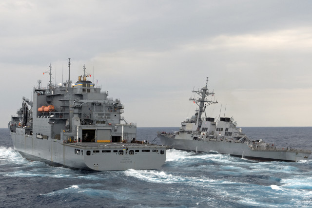 Two ships ocean large small #2 free wallpaper for desktop - medium preview image