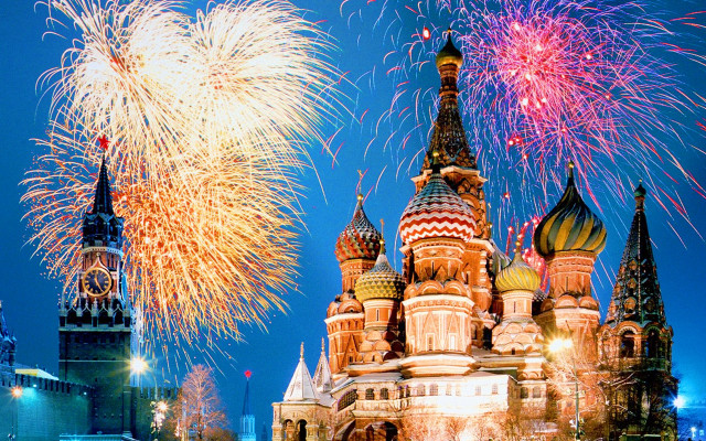 Fireworks castle display spires night free wallpaper for desktop - medium preview image