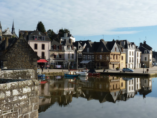 Water buildings boats scenery landscape free wallpaper for desktop - medium preview image