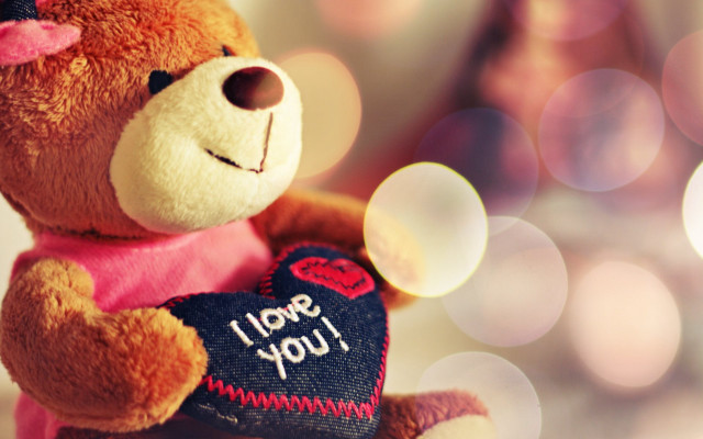 Teddy bear pink shirt heart free wallpaper for desktop - medium preview image