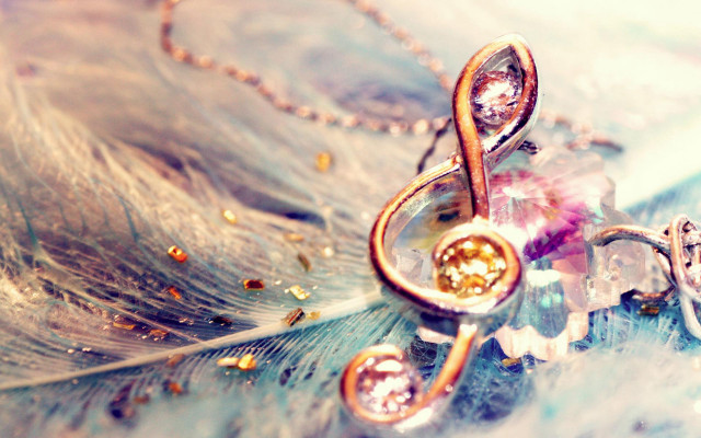 Musical note feather diamond necklace free wallpaper for desktop - medium preview image